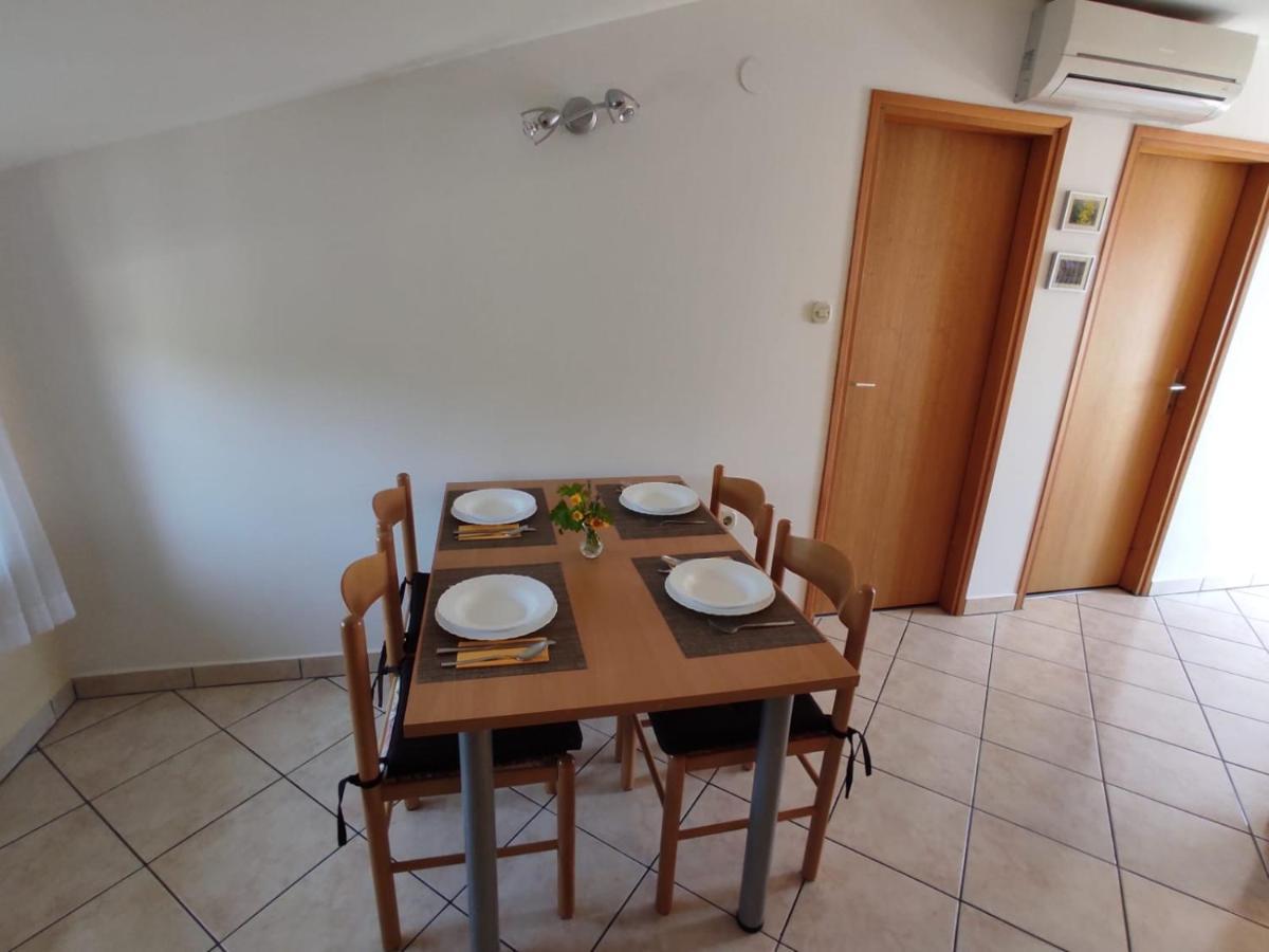 Apartmani Danica Risika Buitenkant foto